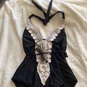 One piece swimsuit freestyle ties, lace, low back, simple